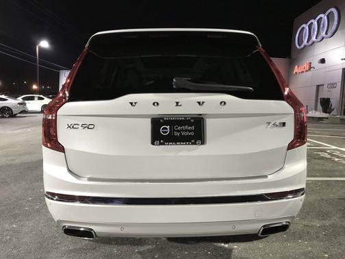 Photo 5 of 32 of 2020 Volvo XC90 T6 Inscription