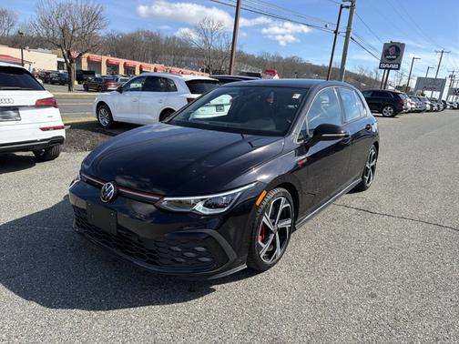 2024 Volkswagen Golf GTI SE
