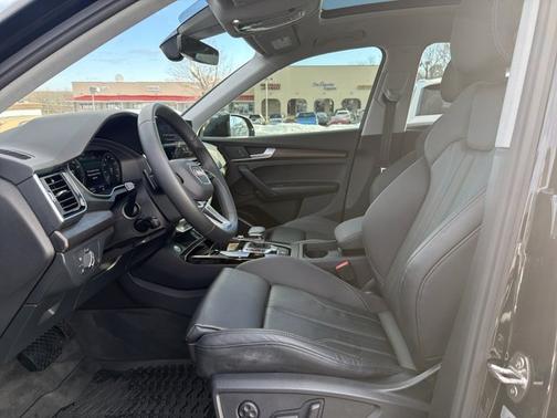 2025 Audi Q5 S line Premium