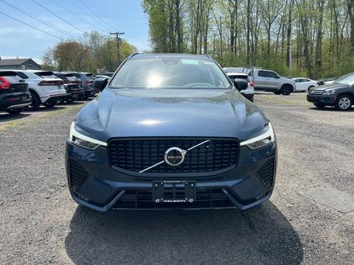 2025 Volvo XC60 Plus