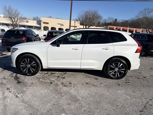 2025 Volvo XC60 Core