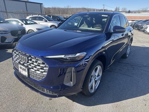 2025 Audi Q5 Premium Plus