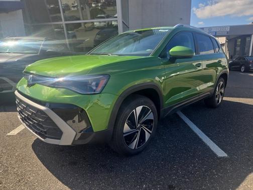 2025 Volkswagen Taos SE