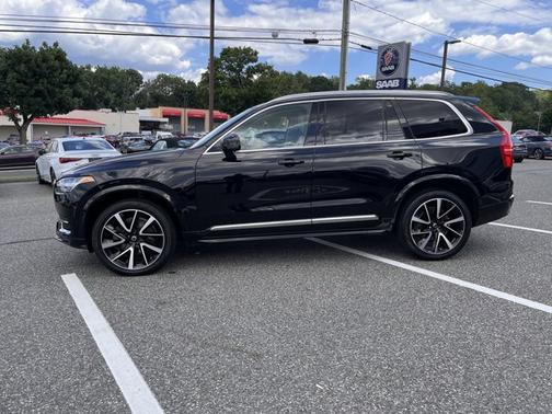 2024 Volvo XC90 Plus Bright Theme