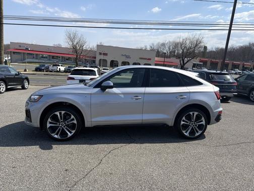2023 Audi Q5 Sportback S line Premium Plus