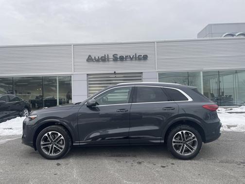 2025 Audi Q5 Premium Plus