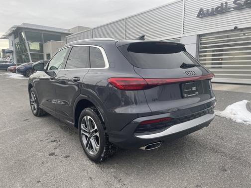 2025 Audi Q5 Premium Plus