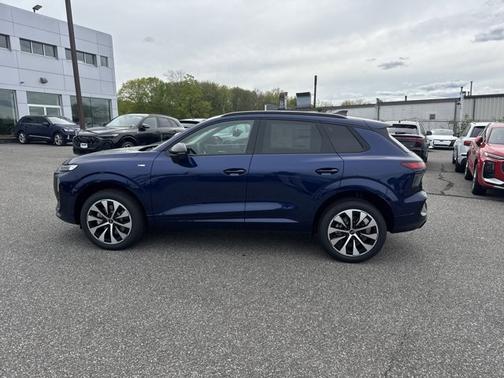 Navarra Blue Metallic 2026 Audi Q3 S line