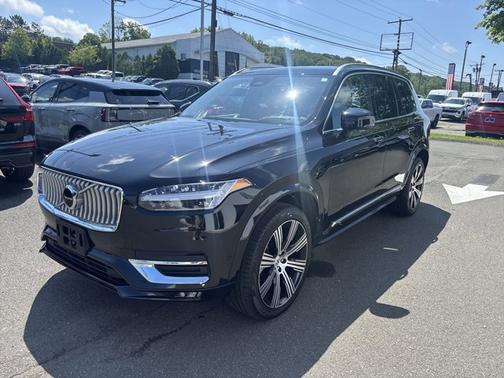 2024 Volvo XC90 Ultimate Bright Theme
