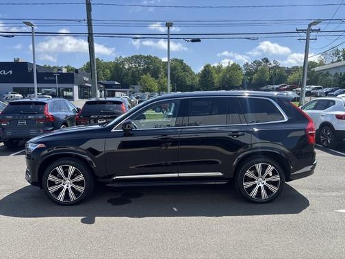 2024 Volvo XC90 Ultimate Bright Theme