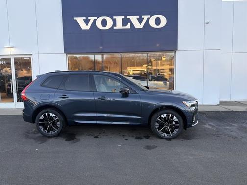 2026 Volvo XC60 Plus
