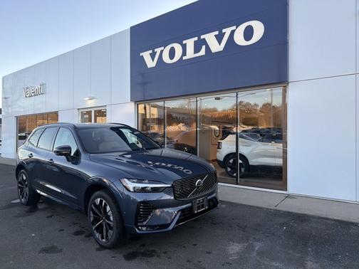 2026 Volvo XC60 Plus