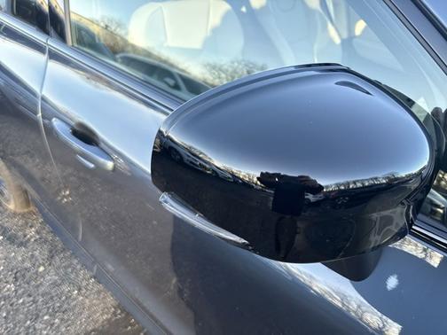 2026 Volvo XC60 Plus