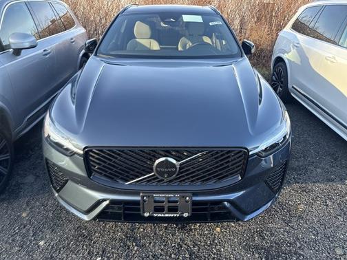 2026 Volvo XC60 Plus