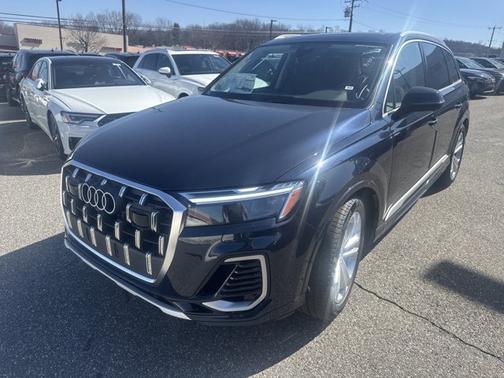 2026 Audi Q7 Premium Plus