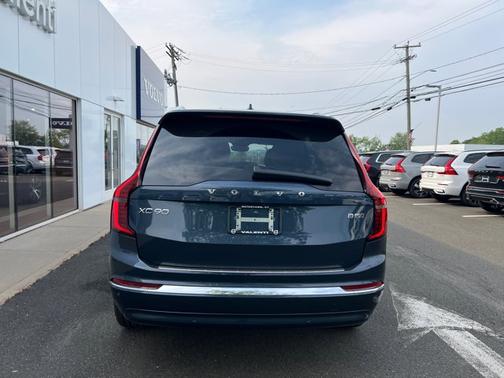 2025 Volvo XC90 Plus