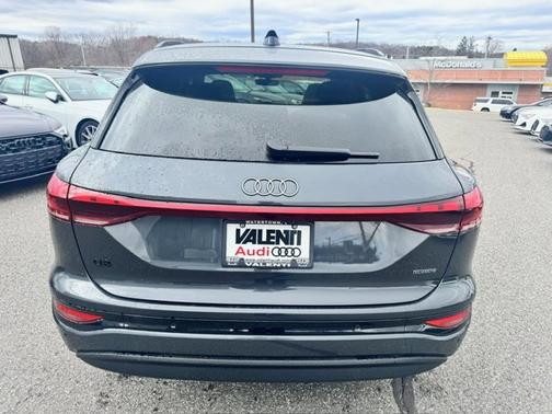 2025 Audi Q6 e-tron Premium Plus