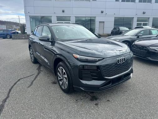 2025 Audi Q6 e-tron Premium Plus