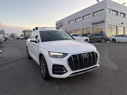2023 Audi Q5 Premium Plus