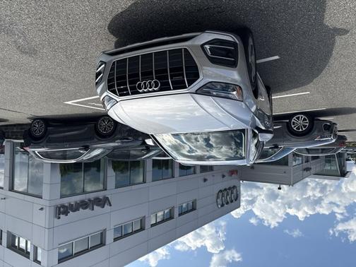 2023 Audi Q5 Premium Plus