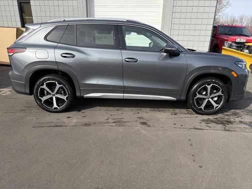 Platinum Gray Metallic 2026 Volkswagen Tiguan SE