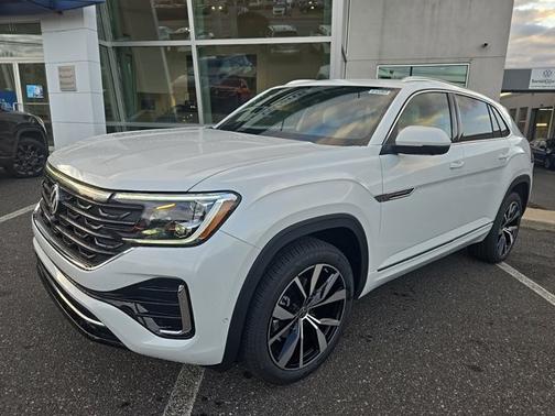 2025 Volkswagen Atlas Cross Sport 2.0T SEL Premium R-Line