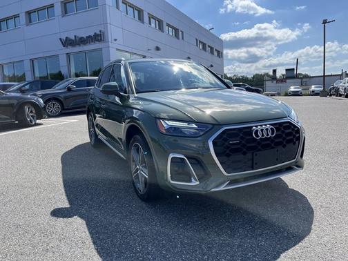 2024 Audi Q5 S line Premium