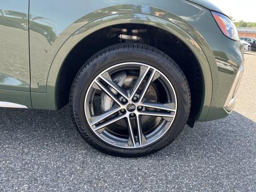 2024 Audi Q5 S line Premium