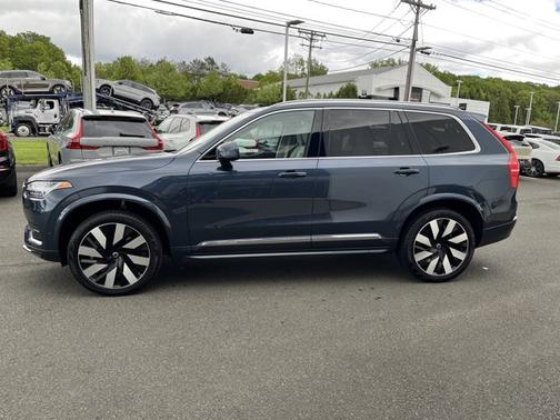 2023 Volvo XC90 Recharge Plug-In Hybrid Ultimate