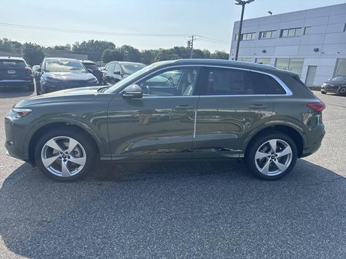 2025 Audi Q5 Premium Plus