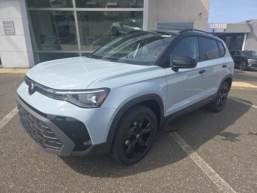 2025 Volkswagen Taos SE Black