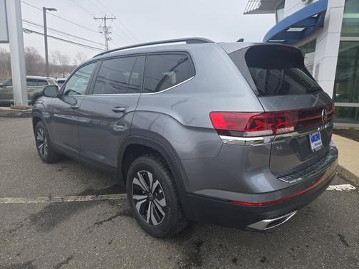 2025 Volkswagen Atlas 2.0T SE