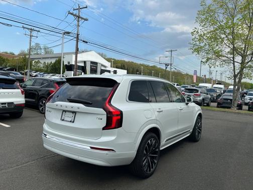 2025 Volvo XC90 Plug-In Hybrid Ultra