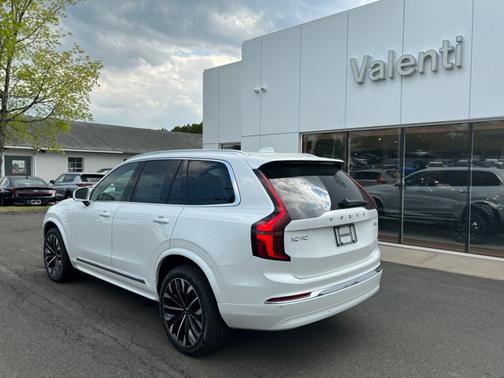 2025 Volvo XC90 Plug-In Hybrid Ultra