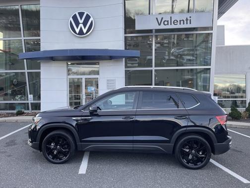 2023 Volkswagen Taos SE