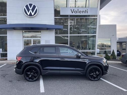 2023 Volkswagen Taos SE