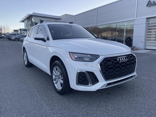 2023 Audi Q5 S line Premium