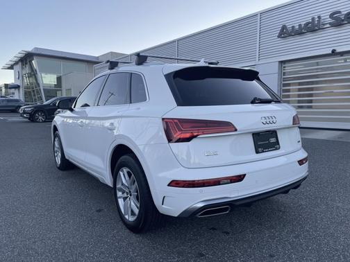 2023 Audi Q5 S line Premium