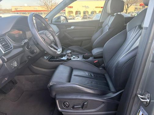 2023 Audi Q5 S line Premium Plus