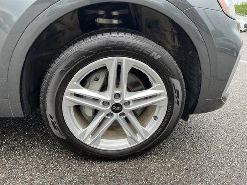 2024 Audi Q5 S line Premium
