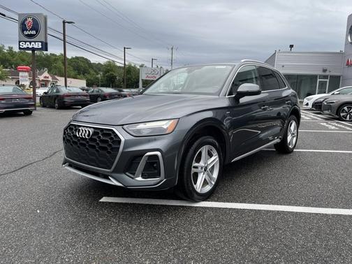 2024 Audi Q5 S line Premium