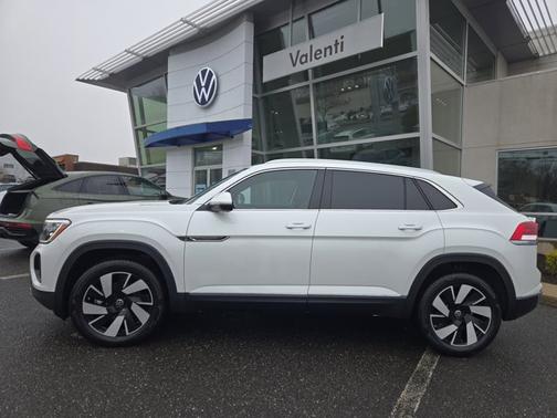 2025 Volkswagen Atlas Cross Sport 2.0T SEL