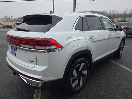2025 Volkswagen Atlas Cross Sport 2.0T SEL