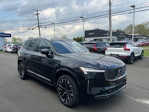 2025 Volvo XC90 Plus