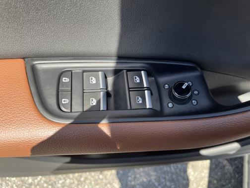 2022 Audi Q8 Premium