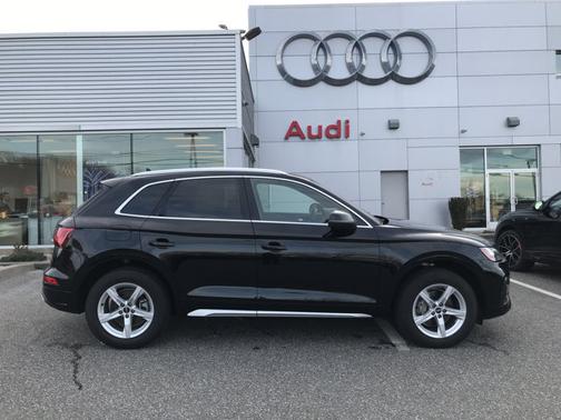 Photo 3 of 32 of 2021 Audi Q5 Premium