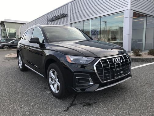 Photo 1 of 32 of 2021 Audi Q5 Premium