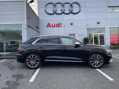 2023 Audi SQ8 Prestige