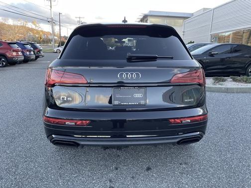 2025 Audi Q5 S line Premium