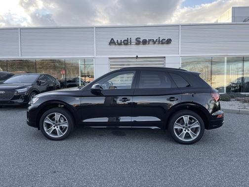 2025 Audi Q5 S line Premium